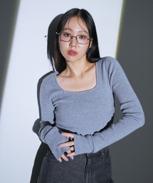 YOOU（ユー）の「スクエアネックニット／フィットシルエット × コンパクトデザイン（ニット/セーター）」