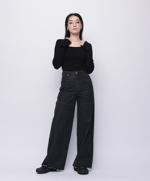 YOOU(ユー)の「スクエアネックニット/フィットシルエット × コンパクトデザイン(ニット/セーター・レディース・ベージュ/グレー/ブラック・FREE)」の5枚目の写真