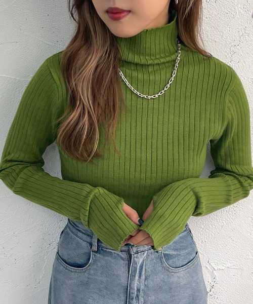 apres jour mignon(アプレジュールミニョン)の「タートルネックフィンガーホールニット【ZOZOTOWN限定アイテム】(ニット/セーター・レディース・アイボリー/ブラック/ブルー/グリーン系その他/ブルー系その他/オレンジ/マスタード/レッド・X-LARGE/フリー)」の3枚目の写真