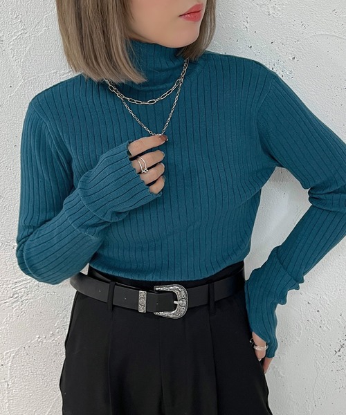 apres jour mignon(アプレジュールミニョン)の「タートルネックフィンガーホールニット【ZOZOTOWN限定アイテム】(ニット/セーター・レディース・アイボリー/ブラック/ブルー/グリーン系その他/ブルー系その他/オレンジ/マスタード/レッド・X-LARGE/フリー)」の5枚目の写真