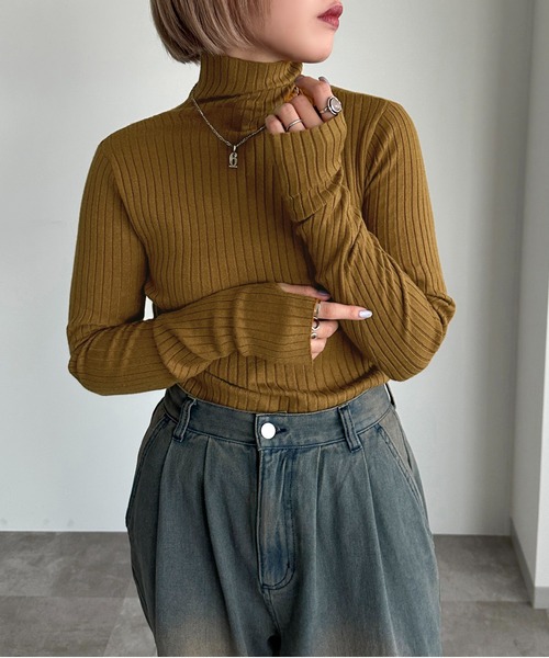 apres jour mignon(アプレジュールミニョン)の「タートルネックフィンガーホールニット【ZOZOTOWN限定アイテム】(ニット/セーター・レディース・アイボリー/ブラック/ブルー/グリーン系その他/ブルー系その他/オレンジ/マスタード/レッド・X-LARGE/フリー)」の20枚目の写真