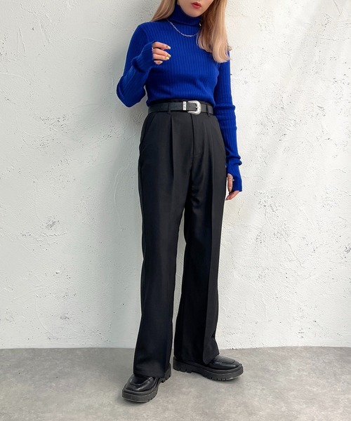 apres jour mignon(アプレジュールミニョン)の「タートルネックフィンガーホールニット【ZOZOTOWN限定アイテム】(ニット/セーター・レディース・アイボリー/ブラック/ブルー/グリーン系その他/ブルー系その他/オレンジ/マスタード/レッド・X-LARGE/フリー)」の12枚目の写真