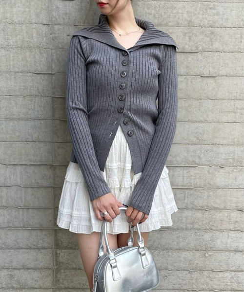 clear（クリア）の「フロントボタン長袖ニットカーディガン [シンプル かわいい 着回し力抜群]≪再入荷≫（カーディガン/ボレロ・レディース・チャコールグレー/アイボリー/ボルドー・F）」の2枚目の写真