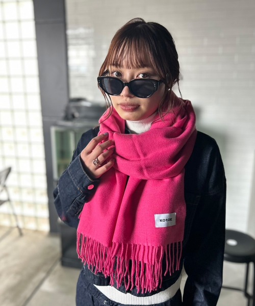 Kotoe(コトエ)の「【UNISEX】 16色展開 ソフトタッチ カラーマフラー 無地(マフラー・レディース・ピンク/ブラック/ワイン/カーキ/ブルー/ダークグリーン/グレー/グリーン/レッド/ブラウン/ホワイト/オレンジ/イエロー/モカ/ベージュ/ネイビー・FREE)」の13枚目の写真