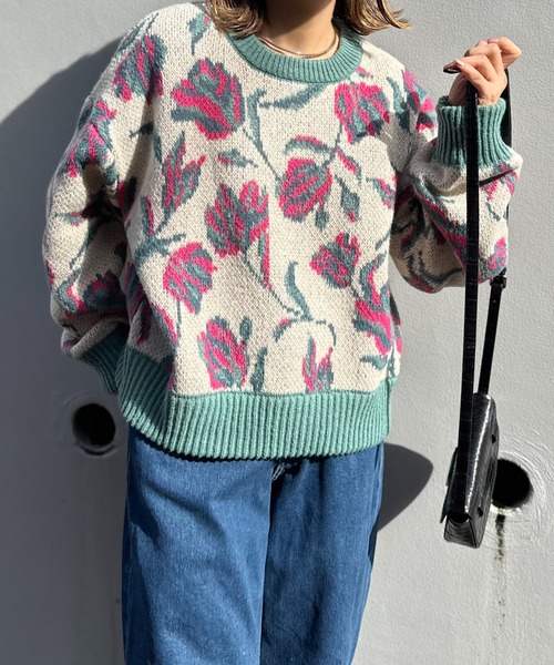 mi via loca（ミヴィアロカ）の「ダブルジャガード フラワー柄 ニットプルオーバー（ニット/セーター・レディース・ブラウン/アイボリー・FREE）」の3枚目の写真
