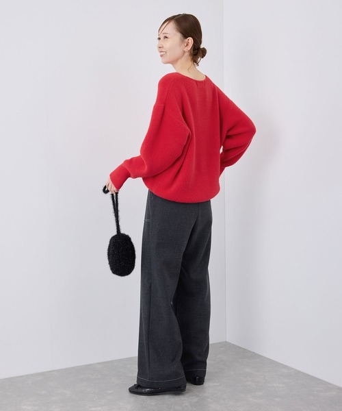 ROPE' PICNIC（ロペピクニック）の「【WEB限定カラー:ライトグレー】洗濯機OK/ふわふわVネックニットプルオーバー（ニット/セーター・レディース・ブラック/サックスブルー/チャコールグレー/ライトグレー/レッド/ピンク/キナリ・38）」の15枚目の写真