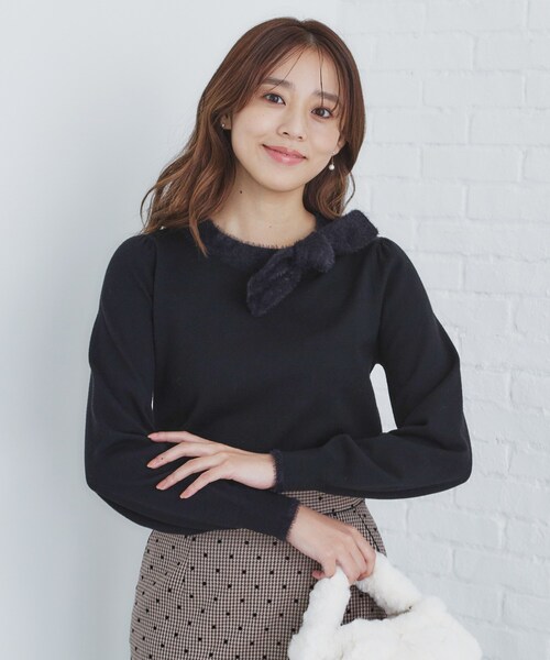 index（インデックス）の「◆《6color/XS-LLsize》リボン取り外し2WAY フェザーリボンニット【洗濯機洗い可】（ニット/セーター・レディース・ベージュ系その他7/チャコールグレー/ナチュラル/ブラック系4/サックスブルー/ブラック系7・34/36/38/40/42）」の3枚目の写真