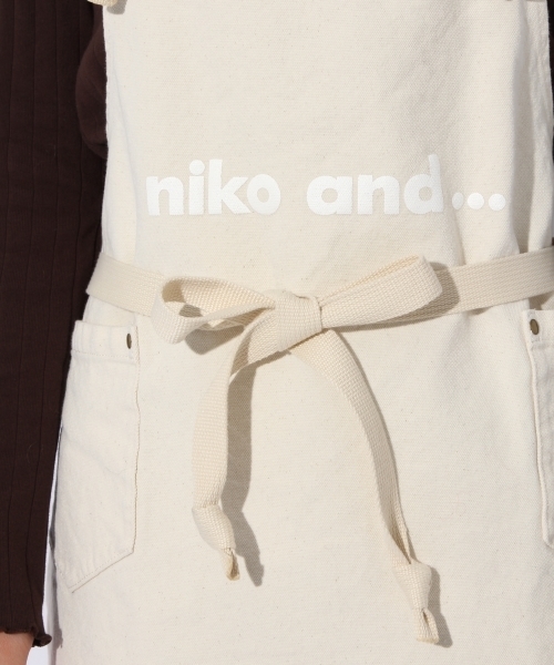 niko and...（ニコアンド）の「オリジナル ニコロゴエプロン（エプロン・レディース・ホワイト/ブラック/ブルー・0）」の10枚目の写真