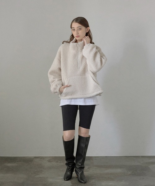 MINERTE（ミネルテ）の「【MINERTE】glitter boa half zip pullover / ラメリングボアハーフジッププルオーバー（ブルゾン・レディース・アイボリー/ブラック/ライトベージュ・FREE）」の8枚目の写真
