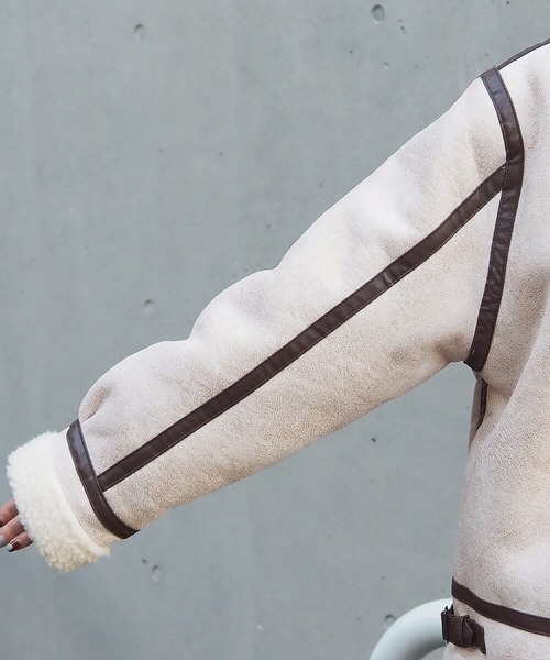 tiptop（ティップトップ）の「フェイクムートンボアブルゾン（ムートンコート・レディース・ブラウン/チャコールグレー/ブラック/アイボリー・FREE）」の11枚目の写真