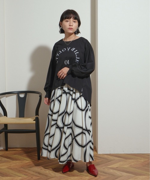 palm RICHE(ポームリシュ)の「ラインドット柄フレアスカート(スカート・レディース・ブラック/オフホワイト・M)」の3枚目の写真