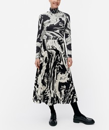 marimekko（マリメッコ）の「Juhlaunikko / garral skirt