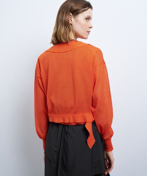 LANVIN en Bleu（ランバンオンブルー）の「Vネックフリルトリムカーディガン（ニット/セーター・レディース・オフホワイト/オレンジ/イエロー/チャコールグレー・38）」の16枚目の写真