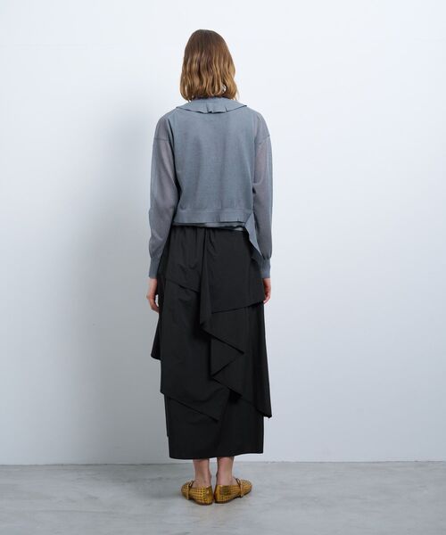 LANVIN en Bleu（ランバンオンブルー）の「Vネックフリルトリムカーディガン（ニット/セーター・レディース・オフホワイト/オレンジ/イエロー/チャコールグレー・38）」の19枚目の写真