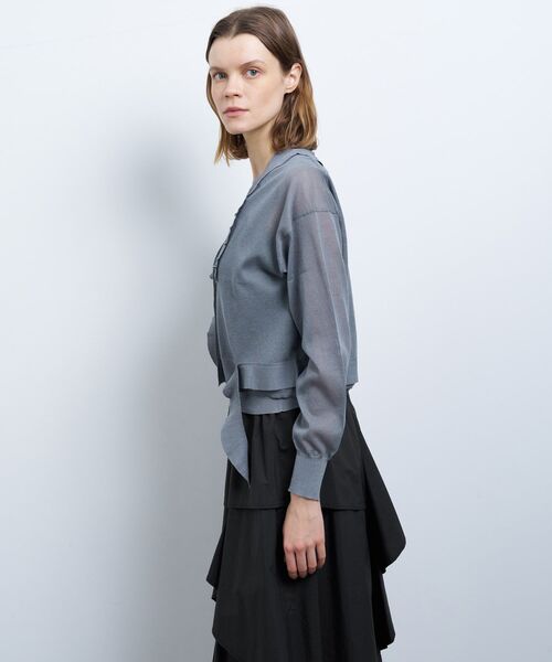 LANVIN en Bleu（ランバンオンブルー）の「Vネックフリルトリムカーディガン（ニット/セーター・レディース・オフホワイト/オレンジ/イエロー/チャコールグレー・38）」の21枚目の写真