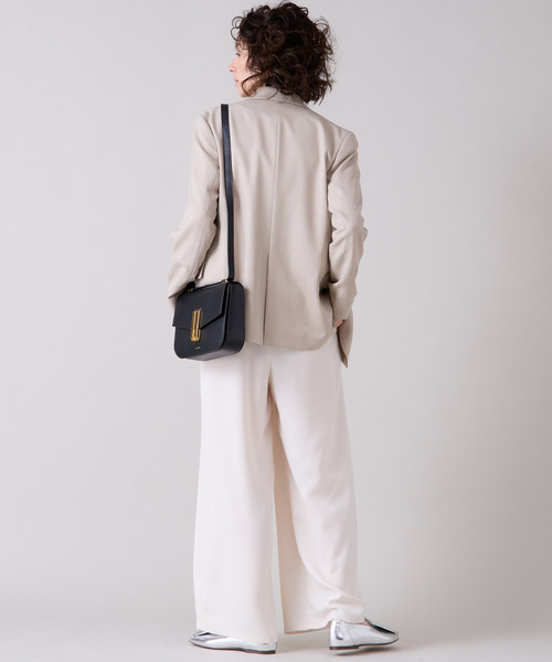 Liesse(リエス)の「テーラードジャケット(その他アウター・レディース・ブラック/グレイッシュベージュ・FREE)」の16枚目の写真