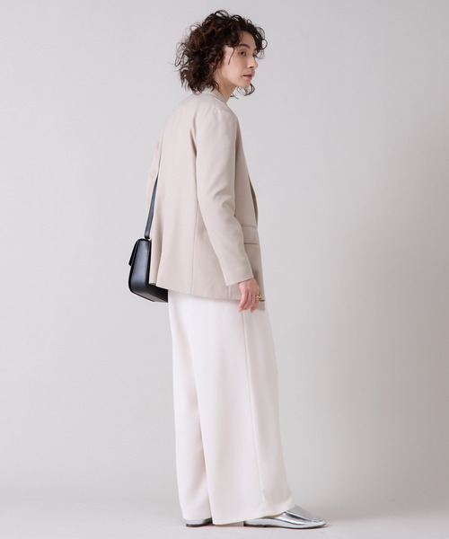 Liesse(リエス)の「テーラードジャケット(その他アウター・レディース・ブラック/グレイッシュベージュ・FREE)」の17枚目の写真