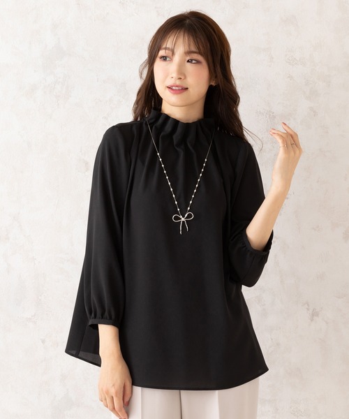 Rose Tiara（ローズティアラ）の「タックブラウス（シャツ/ブラウス・レディース・ピンク/ブラック/オフホワイト・42/38/46）」の15枚目の写真