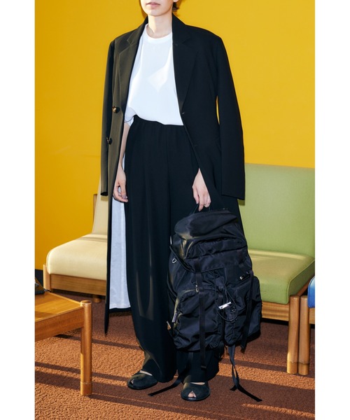 ENFOLD（エンフォルド）の「ポリエステルダブルクロス シェイプロングコート（チェスターコート・レディース・ブラック・38/36）」の15枚目の写真