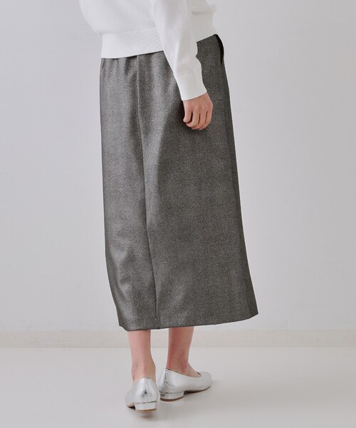 OPAQUE.CLIP（オペークドットクリップ）の「ラメナロースカート【洗濯機洗い可】（スカート・レディース・ベージュ系9/ブラック系5・38/40/42）」の10枚目の写真