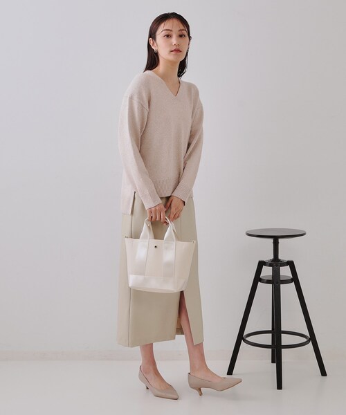 OPAQUE.CLIP（オペークドットクリップ）の「ラメナロースカート【洗濯機洗い可】（スカート・レディース・ベージュ系9/ブラック系5・38/40/42）」の4枚目の写真