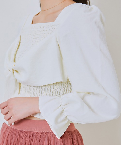 GORGE(ゴージ)の「《前後2WAY×スクエアネック》レディース シャーリングブラウス 体型カバー 春夏秋(シャツ/ブラウス・レディース・ラベンダー/アイボリー/ブラック/ホワイト系その他/ブラック系その他・F)」の13枚目の写真