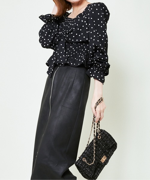 GORGE(ゴージ)の「《前後2WAY×スクエアネック》レディース シャーリングブラウス 体型カバー 春夏秋(シャツ/ブラウス・レディース・ラベンダー/アイボリー/ブラック/ホワイト系その他/ブラック系その他・F)」の18枚目の写真