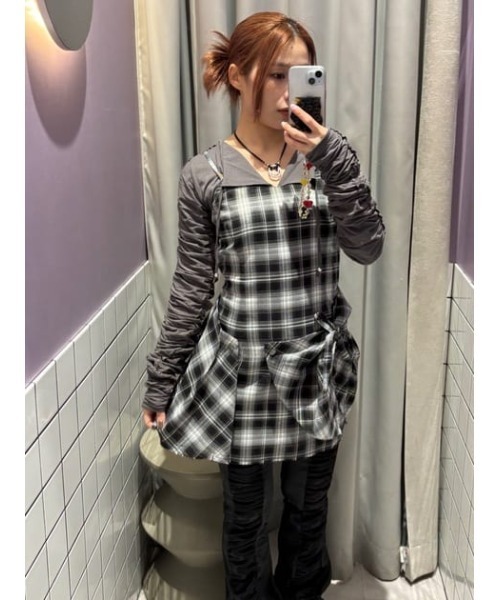 LAGUA GEM（ラグアジェム）の「SLEEVE GATHER CUT トップス（Tシャツ/カットソー・レディース・カーキ/ブラック/グレー・FREE）」の13枚目の写真