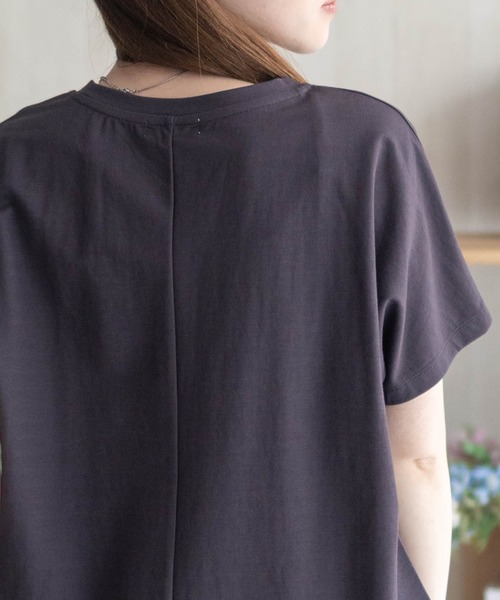 NAVY(ネイビー)の「nAvy SARARI 裾タックチュニック(Tシャツ/カットソー・レディース・ホワイト/ラベンダー/エメラルド/チャコールグレー・M/L)」の11枚目の写真