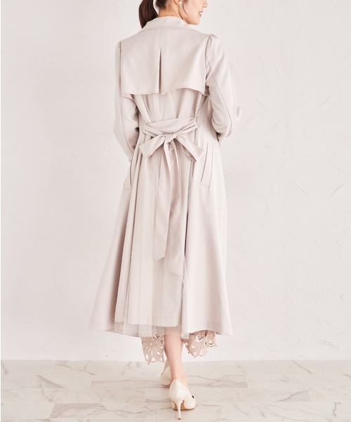 tocco closet（トッコ　クローゼット）の「ウエストりぼん付き後ろチュール切り替えトレンチコート（トレンチコート・レディース・ベージュ/ネイビー/ライトベージュ・M）」の5枚目の写真
