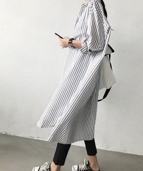SallyLunn(サリーラン)の「ストライプシャツワンピース(シャツ/ブラウス・レディース・ホワイト/ブルー・LARGE/MEDIUM)」の9枚目の写真