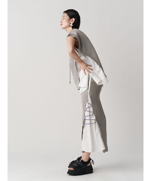 UN3D.（アンスリード）の「WAVE CODE KNIT TOPS【セットアップ着用可能】 / ウェーブコードニットトップス（ニット/セーター・レディース・ベージュ/ブラック/カーキ・38/36）」の8枚目の写真