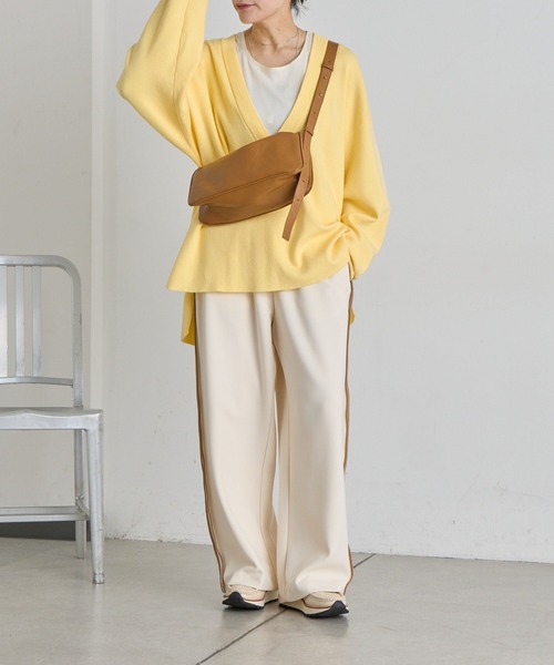 ear PAPILLONNER(イアパピヨネ)の「《本革/280g》ミニスワローマチショルダーバッグ(ショルダーバッグ・レディース・ブラック/シルバー/アイボリー/シャンパン/グレー系その他/アンティークゴールド/ブラウン/キャメル/ボルドー/ブルー/グリーン・FREE)」の19枚目の写真