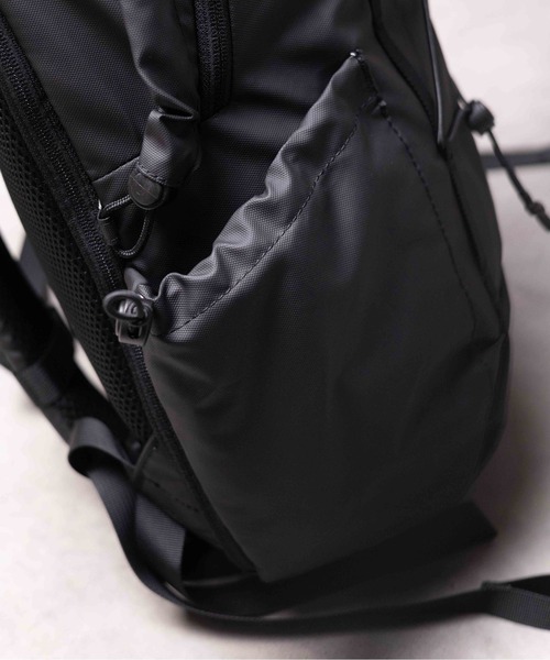 ELLIKER(エリカー)の「/ELLIKER/HOODED ZIP TOP BACKPACK(バックパック/リュック・メンズ・グリーン/ブラック・FREE)」の7枚目の写真