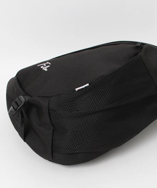 FILA(フィラ)の「【FILA/フィラ】ワンショルダー スリングバッグ/ボディバッグ(ボディバッグ/ウエストポーチ・メンズ・グレー/アイボリー/ブラック・FREE)」の9枚目の写真