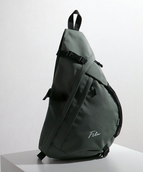 FILA(フィラ)の「【FILA/フィラ】ワンショルダー スリングバッグ/ボディバッグ(ボディバッグ/ウエストポーチ・メンズ・グレー/アイボリー/ブラック・FREE)」の1枚目の写真