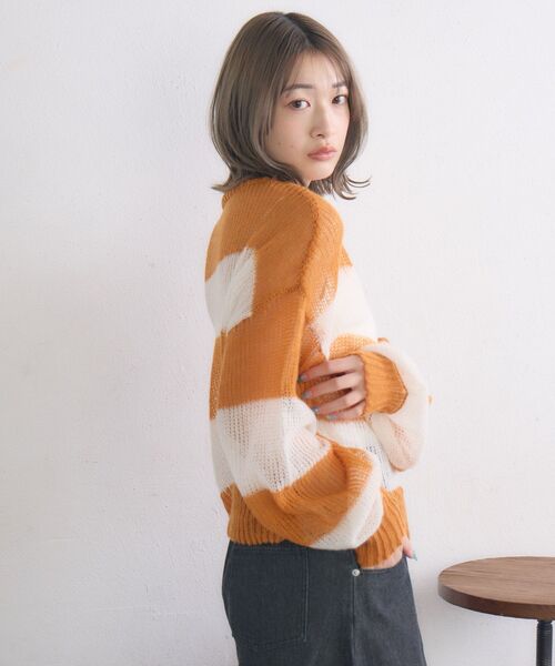 RETRO GIRL(レトロガール)の「モヘアボーダーNT(ニット/セーター・レディース・ブルー系その他3/オレンジ系その他3/ブラック系その他3・FREE)」の17枚目の写真