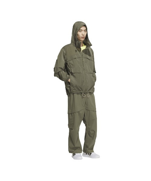 adidas(アディダス)の「アディダス adidas シティエスケープ ルーズフィット シャイニークリンクル リップストップ フード付きジャケット(ナイロンジャケット・メンズ・キャメル/オリーブ・LL/3L/S/M/L)」の5枚目の写真