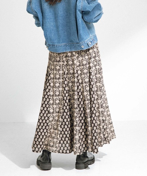 URBAN RESEARCH Sonny Label（アーバンリサーチサニーレーベル）の「コットンプリントマチ切替えフレアスカート（スカート・レディース・ブラック/ピンク・FREE）」の9枚目の写真
