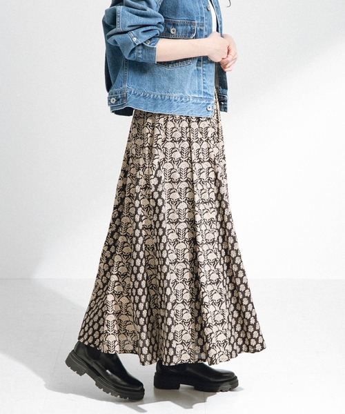 URBAN RESEARCH Sonny Label（アーバンリサーチサニーレーベル）の「コットンプリントマチ切替えフレアスカート（スカート・レディース・ブラック/ピンク・FREE）」の8枚目の写真
