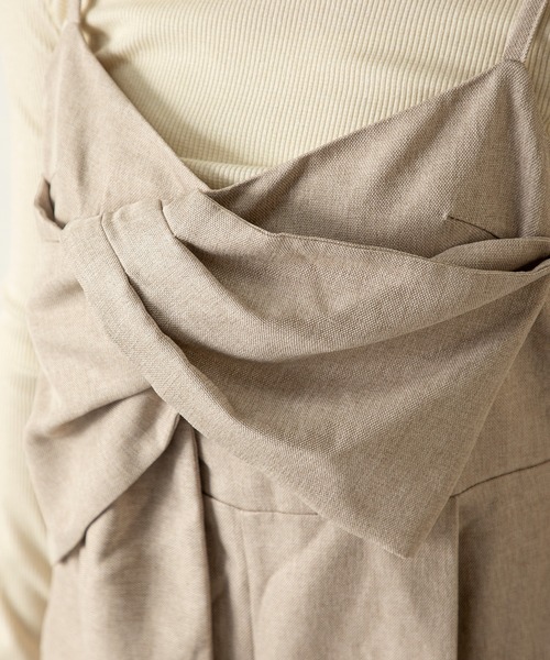 MILLION CARATS(ミリオンカラッツ)の「女性らしさとモード感を兼ね備えたクロスリボンオーバーオール(サロペット/オーバーオール・レディース・サックスブルー/ブラック/ベージュ・FREE)」の19枚目の写真