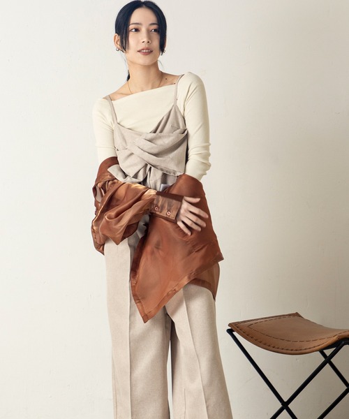 MILLION CARATS(ミリオンカラッツ)の「女性らしさとモード感を兼ね備えたクロスリボンオーバーオール(サロペット/オーバーオール・レディース・サックスブルー/ブラック/ベージュ・FREE)」の13枚目の写真