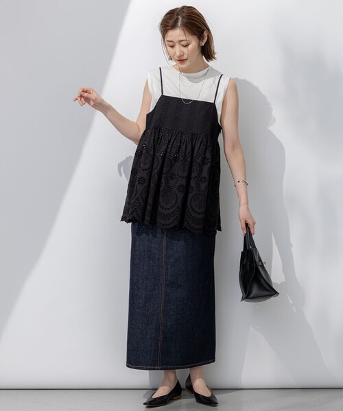 23区(ニジュウサンク)の「【洗える】コットンエンブロイダリー キャミソール(シャツ/ブラウス・レディース・ネイビー系/ブラック系/ホワイト系・38)」の12枚目の写真