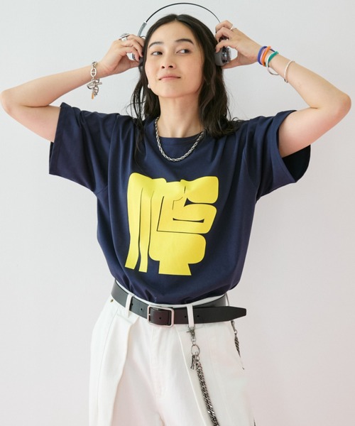 MIRROR STOKE（ミラーストーク）の「≪WEB限定≫【新色追加】MS LOGO TSHIRT/ミラーストークロゴティーシャツ（Tシャツ/カットソー・レディース・ネイビー/オフホワイト/ホワイト×ブラック/ホワイト×シルバー/ホワイト×レッド/ピンク/ブラウン/イエロー/グレー/ブラック×シルバー/ホワイト×ゴールド・MEDIUM）」の10枚目の写真