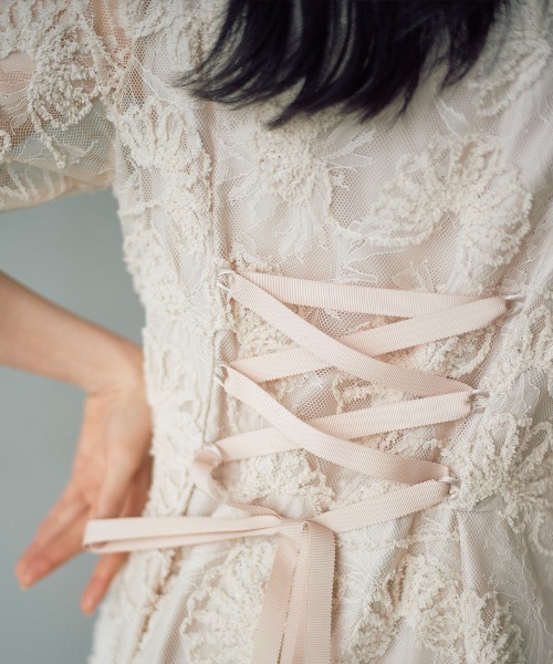 haremode（ハレモード）の「アーチ刺繍レースドレス（ドレス・レディース・グレー/ベージュ/ブラック・M/S）」の11枚目の写真