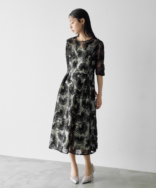 haremode（ハレモード）の「アーチ刺繍レースドレス（ドレス・レディース・グレー/ベージュ/ブラック・M/S）」の13枚目の写真