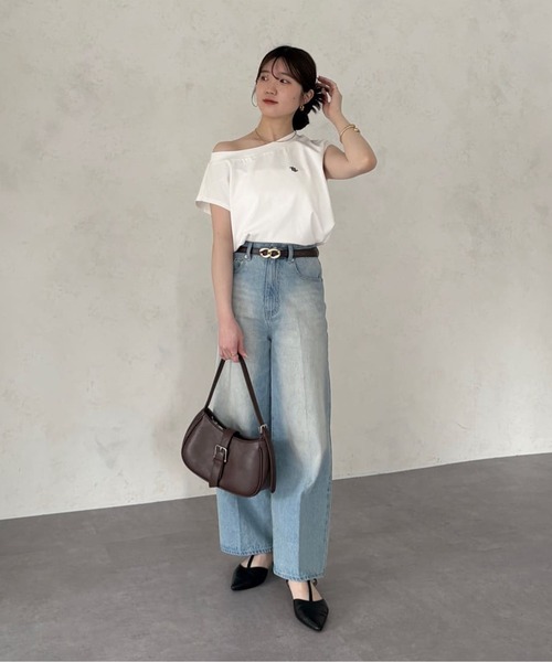 Thevon（ゼボン）の「刺繍ロゴボートネックフレンチT（Tシャツ/カットソー・レディース・チャコールグレー/オフホワイト/ブラウン・FREE）」の4枚目の写真