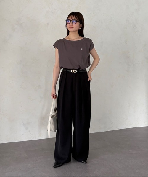 Thevon（ゼボン）の「刺繍ロゴボートネックフレンチT（Tシャツ/カットソー・レディース・チャコールグレー/オフホワイト/ブラウン・FREE）」の7枚目の写真