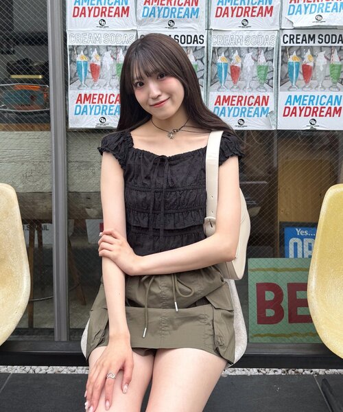 mline（エムライン）の「[mline]シャーリングフレンチブラウス（シャツ/ブラウス・レディース・イエロー/インディゴブルー/オフホワイト/レッド/ブルー/ブラック系その他/ブラック・FREE）」の14枚目の写真