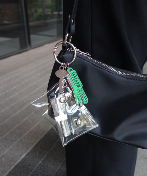 SLOBE IENA(スローブイエナ)の「made some sports wear for SLOBE IENA クリアポーチチャーム(キーケース/キーアクセサリー・レディース・シルバー・FREE)」の13枚目の写真
